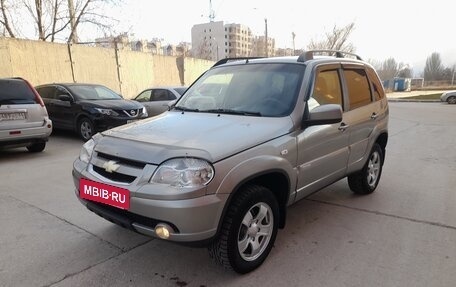 Chevrolet Niva I рестайлинг, 2012 год, 600 000 рублей, 3 фотография