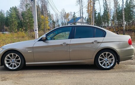 BMW 3 серия, 2011 год, 1 030 000 рублей, 4 фотография