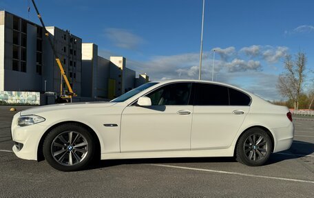 BMW 5 серия, 2011 год, 1 750 000 рублей, 3 фотография