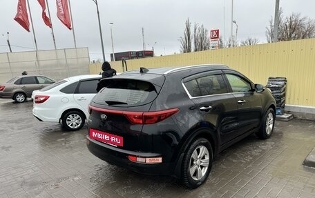 KIA Sportage IV рестайлинг, 2018 год, 2 600 000 рублей, 3 фотография