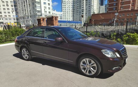 Mercedes-Benz E-Класс, 2010 год, 2 900 000 рублей, 4 фотография