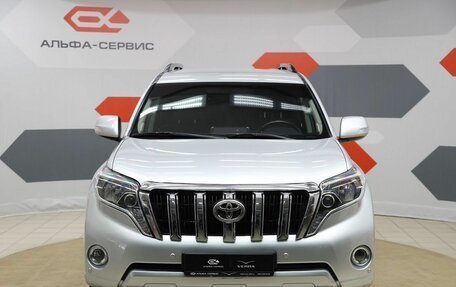 Toyota Land Cruiser Prado 150 рестайлинг 2, 2011 год, 2 660 000 рублей, 2 фотография