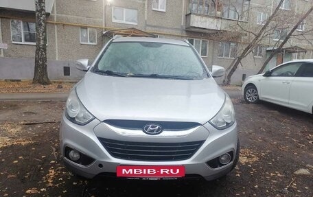 Hyundai ix35 I рестайлинг, 2011 год, 1 400 000 рублей, 2 фотография