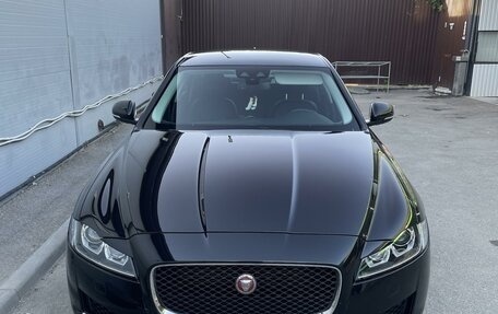 Jaguar XF II, 2018 год, 3 030 000 рублей, 2 фотография