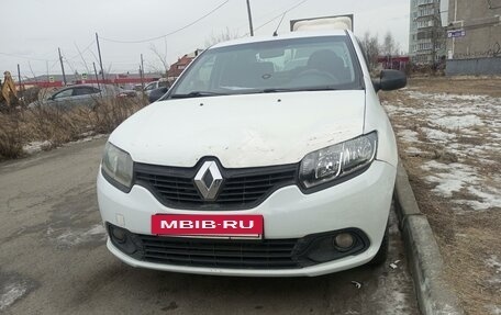 Renault Logan II, 2018 год, 450 000 рублей, 10 фотография