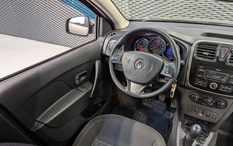 Renault Logan II, 2017 год, 820 000 рублей, 21 фотография