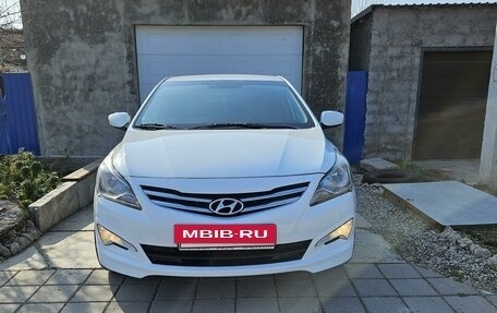 Hyundai Solaris II рестайлинг, 2015 год, 1 350 000 рублей, 4 фотография