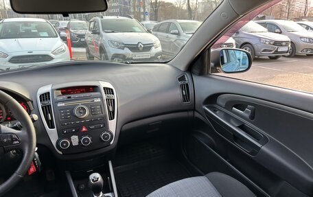 KIA cee'd I рестайлинг, 2010 год, 650 000 рублей, 13 фотография