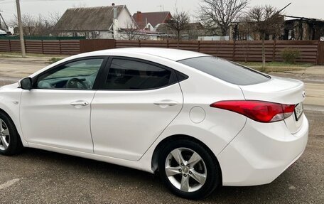 Hyundai Elantra V, 2013 год, 1 080 000 рублей, 10 фотография