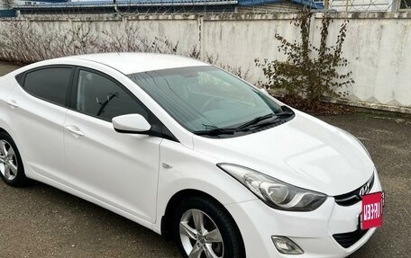 Hyundai Elantra V, 2013 год, 1 080 000 рублей, 2 фотография