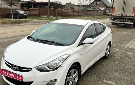 Hyundai Elantra V, 2013 год, 1 080 000 рублей, 13 фотография