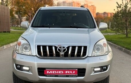 Toyota Land Cruiser Prado 120 рестайлинг, 2006 год, 2 420 000 рублей, 3 фотография