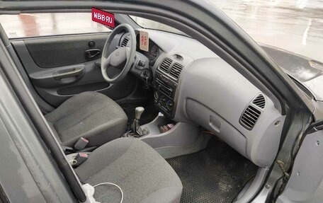 Hyundai Accent II, 2005 год, 450 000 рублей, 10 фотография