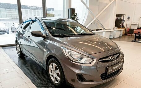 Hyundai Solaris II рестайлинг, 2012 год, 1 012 000 рублей, 3 фотография