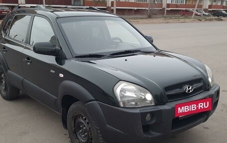 Hyundai Tucson III, 2008 год, 970 000 рублей, 3 фотография