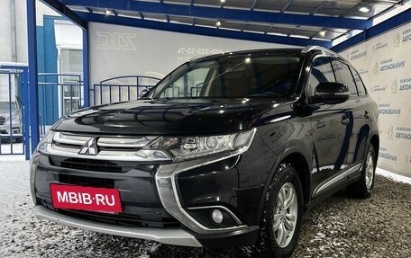 Mitsubishi Outlander III рестайлинг 3, 2017 год, 1 899 000 рублей, 1 фотография