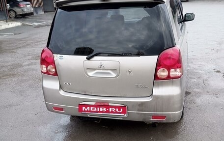 Mitsubishi Dion I рестайлинг, 2002 год, 490 000 рублей, 3 фотография