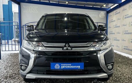 Mitsubishi Outlander III рестайлинг 3, 2017 год, 1 899 000 рублей, 8 фотография