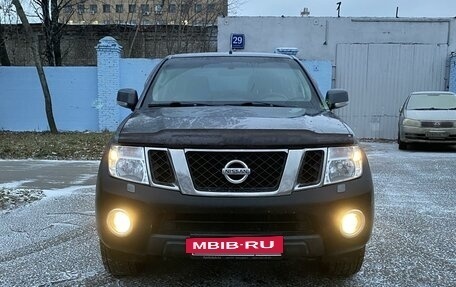 Nissan Navara (Frontier), 2013 год, 1 730 000 рублей, 6 фотография