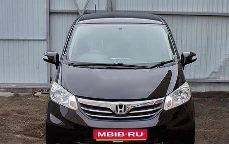 Honda Freed I, 2012 год, 1 050 000 рублей, 2 фотография