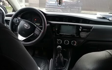 Toyota Corolla, 2013 год, 1 050 000 рублей, 9 фотография