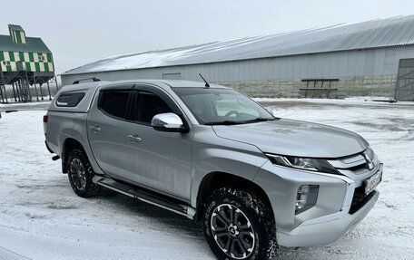 Mitsubishi L200 IV рестайлинг, 2019 год, 2 500 000 рублей, 3 фотография