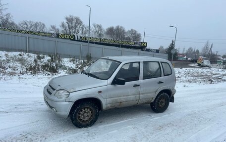 Chevrolet Niva I рестайлинг, 2004 год, 230 000 рублей, 2 фотография