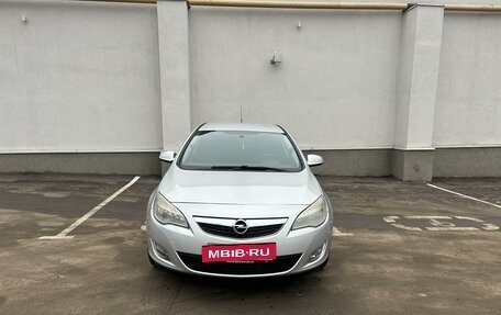 Opel Astra J, 2011 год, 450 000 рублей, 2 фотография