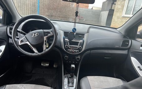 Hyundai Solaris II рестайлинг, 2015 год, 1 250 000 рублей, 11 фотография