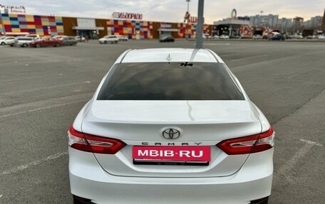 Toyota Camry, 2019 год, 2 900 000 рублей, 9 фотография