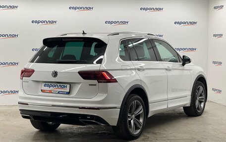 Volkswagen Tiguan II, 2019 год, 3 000 000 рублей, 3 фотография