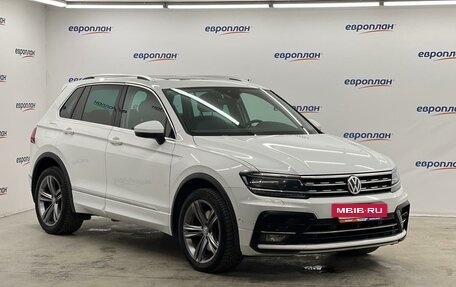 Volkswagen Tiguan II, 2019 год, 3 000 000 рублей, 2 фотография