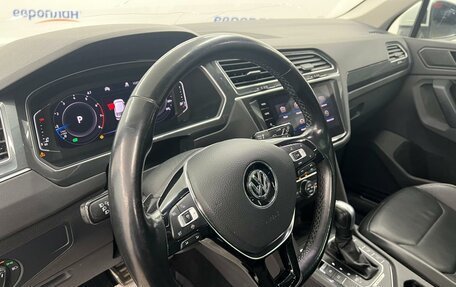 Volkswagen Tiguan II, 2019 год, 3 000 000 рублей, 8 фотография