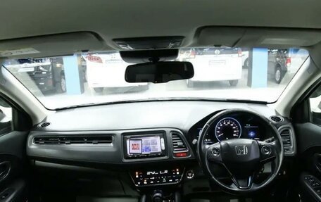 Honda Vezel, 2014 год, 1 450 000 рублей, 12 фотография