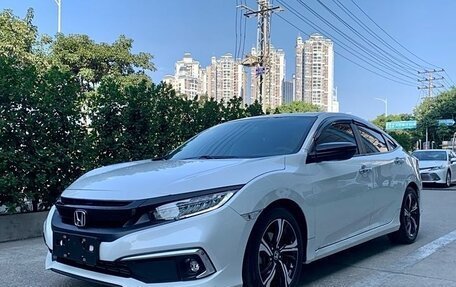 Honda Civic, 2021 год, 1 800 000 рублей, 1 фотография