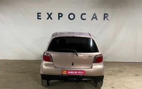 Toyota Vitz, 2001 год, 380 000 рублей, 6 фотография