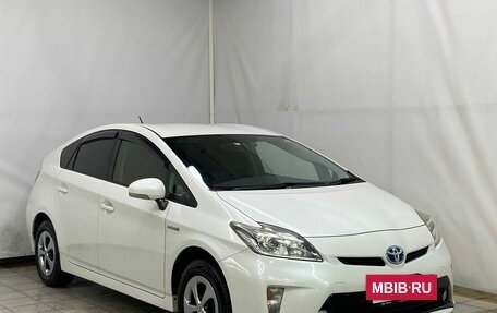 Toyota Prius, 2014 год, 1 349 000 рублей, 3 фотография