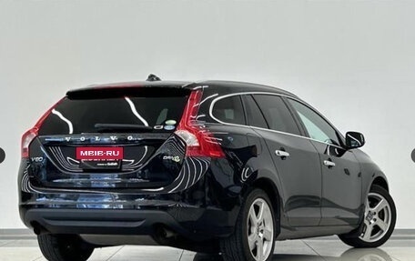 Volvo V60 I, 2013 год, 930 000 рублей, 2 фотография