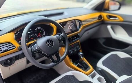 Volkswagen T-Cross I, 2021 год, 1 600 000 рублей, 7 фотография