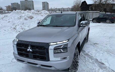 Mitsubishi L200, 2024 год, 5 499 000 рублей, 10 фотография