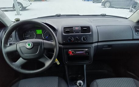 Skoda Fabia II, 2011 год, 595 000 рублей, 15 фотография