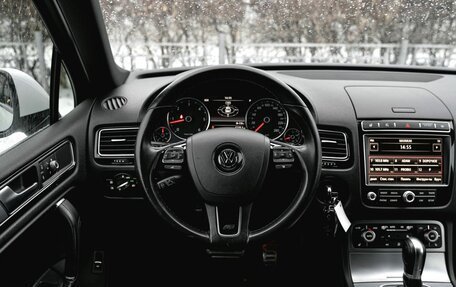 Volkswagen Touareg III, 2017 год, 3 770 000 рублей, 18 фотография