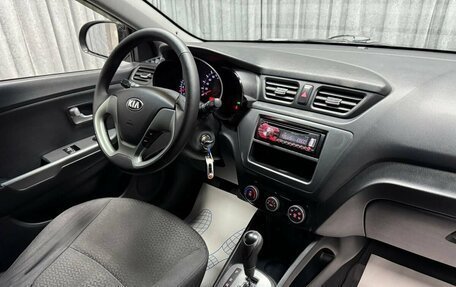 KIA Rio III рестайлинг, 2015 год, 1 100 000 рублей, 36 фотография