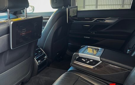 BMW 7 серия, 2017 год, 3 615 000 рублей, 11 фотография