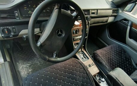 Mercedes-Benz W124, 1989 год, 600 000 рублей, 7 фотография