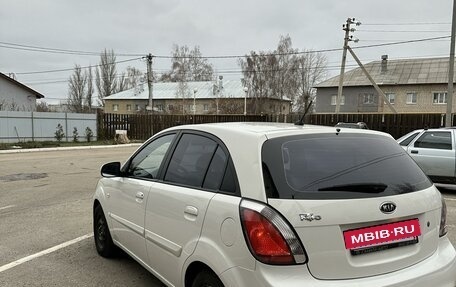 KIA Rio II, 2011 год, 650 000 рублей, 2 фотография