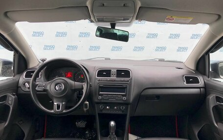 Volkswagen Polo VI (EU Market), 2011 год, 849 000 рублей, 10 фотография