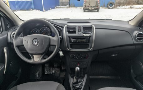 Renault Logan II, 2017 год, 749 000 рублей, 15 фотография