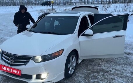 Honda Accord VIII рестайлинг, 2008 год, 1 150 000 рублей, 2 фотография