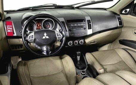 Mitsubishi Outlander III рестайлинг 3, 2007 год, 1 050 000 рублей, 24 фотография